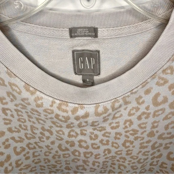 GAP leopard print oversized crop sweatshirt, size small - Picture 10 of 11